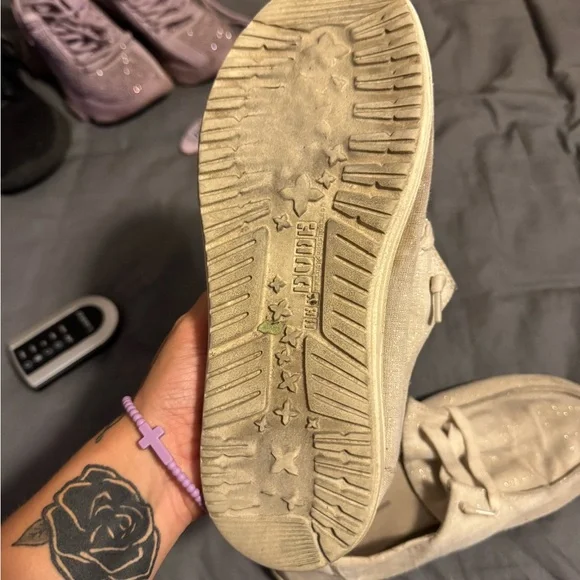 Hey Dude Women's Cream Loafers - Picture 5 of 5